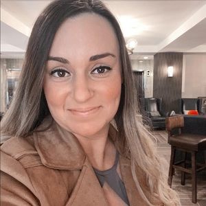 Meet your Posher, Lindsey